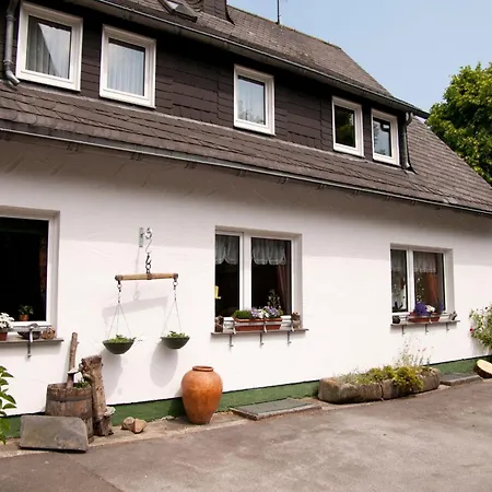 Lindenhof Apartment *